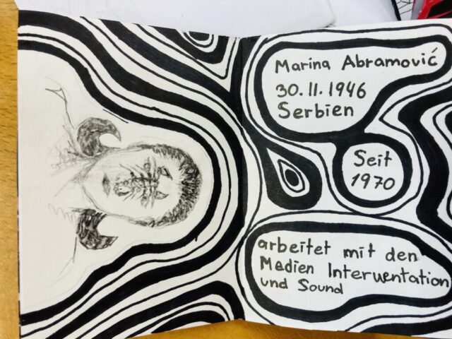 Ein Tag zu Marina Abramovic: Film, Ausstellungsbesuch, Zines gestalten